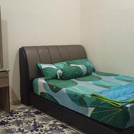 Illa Bella Homestay Jasin Kültér fotó